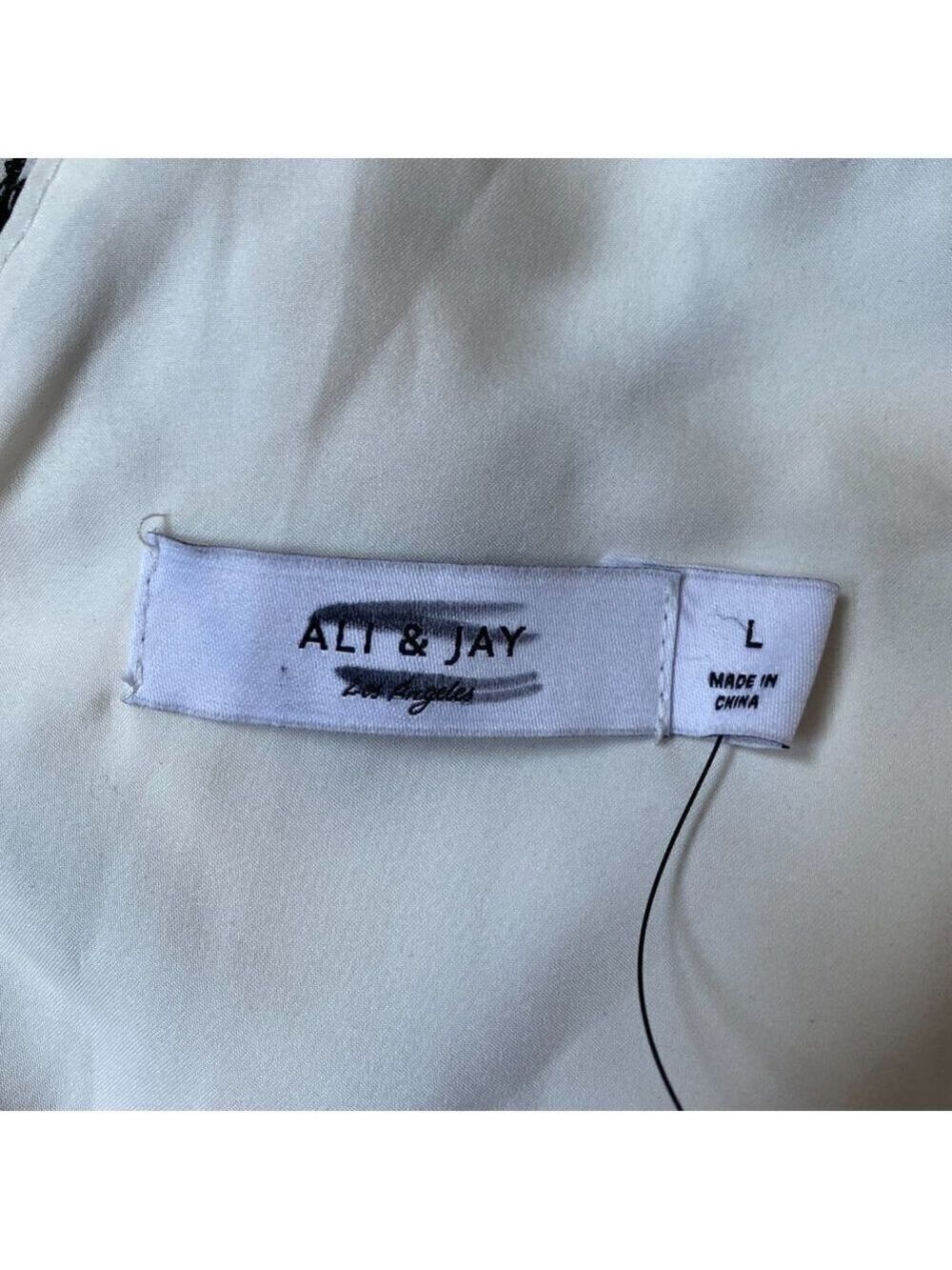 Ali + Jay A-line embroidered dress BNWOT sz Large black white ruffle hem - Picture 7 of 10